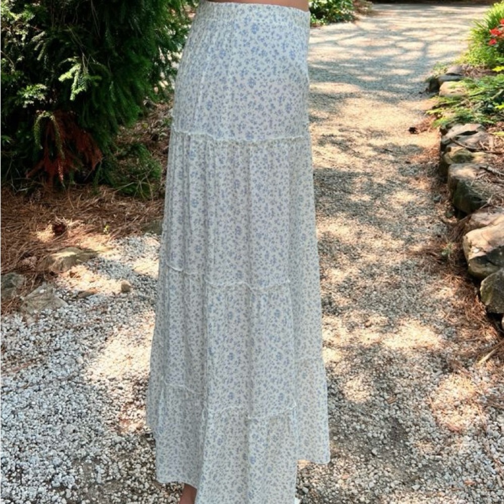 Brandy Melville White and Blue Floral Maxi Skirt